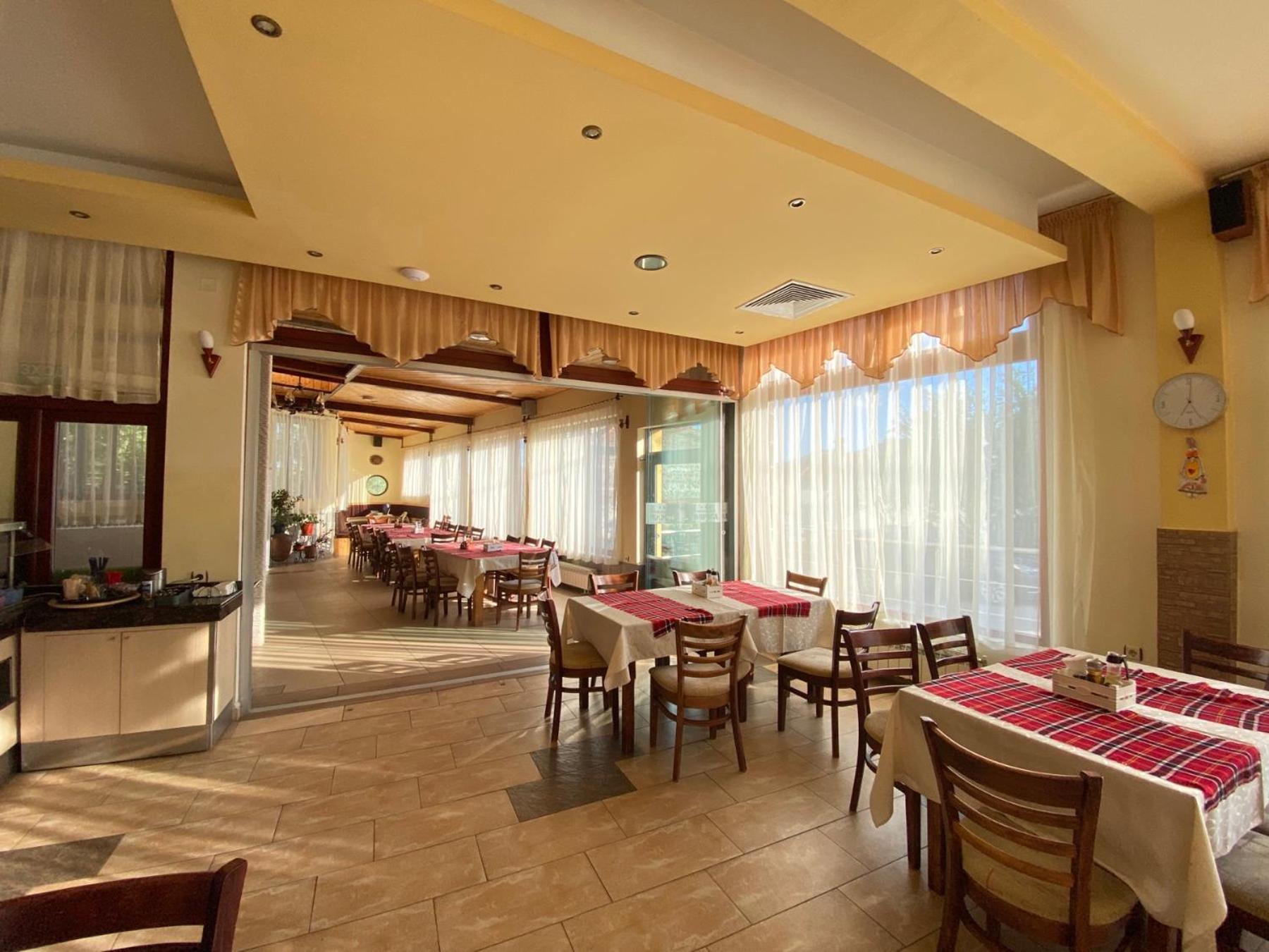 Boryka Family Hotel Asikoria Dış mekan fotoğraf