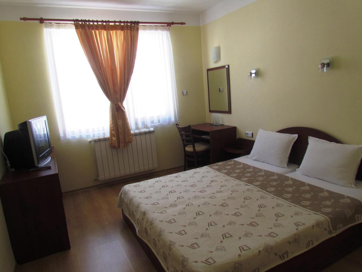 Boryka Family Hotel Asikoria Dış mekan fotoğraf