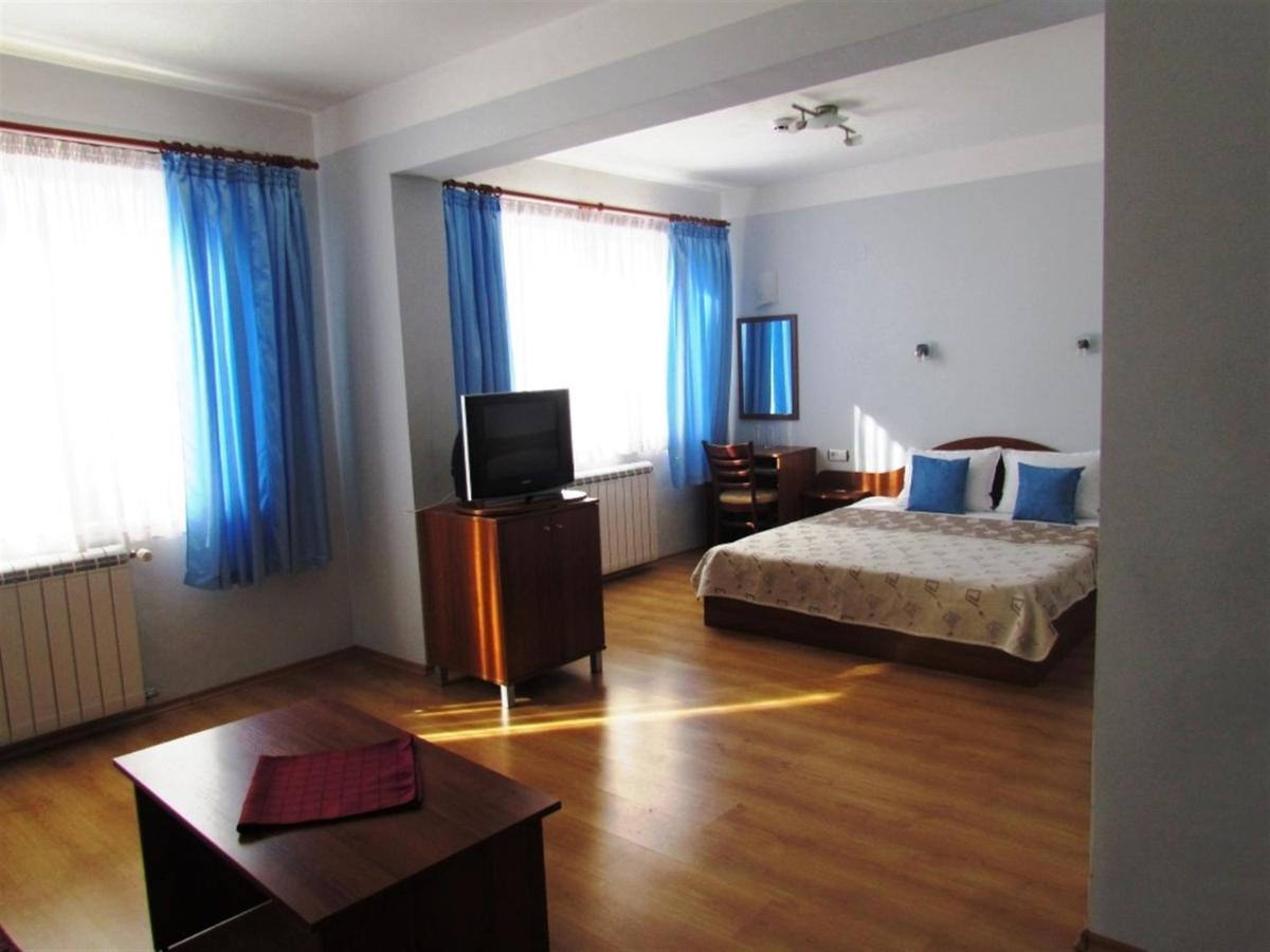 Boryka Family Hotel Asikoria Dış mekan fotoğraf