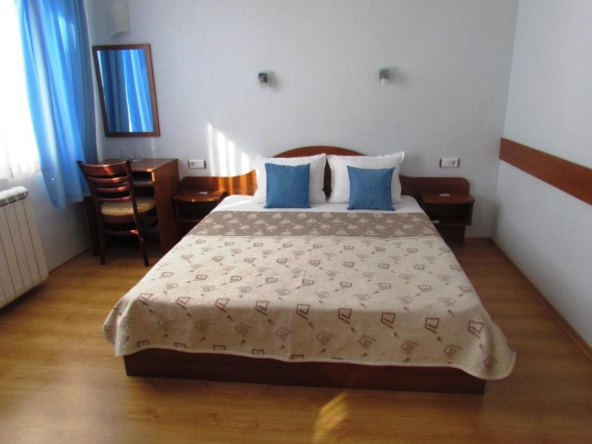 Boryka Family Hotel Asikoria Dış mekan fotoğraf